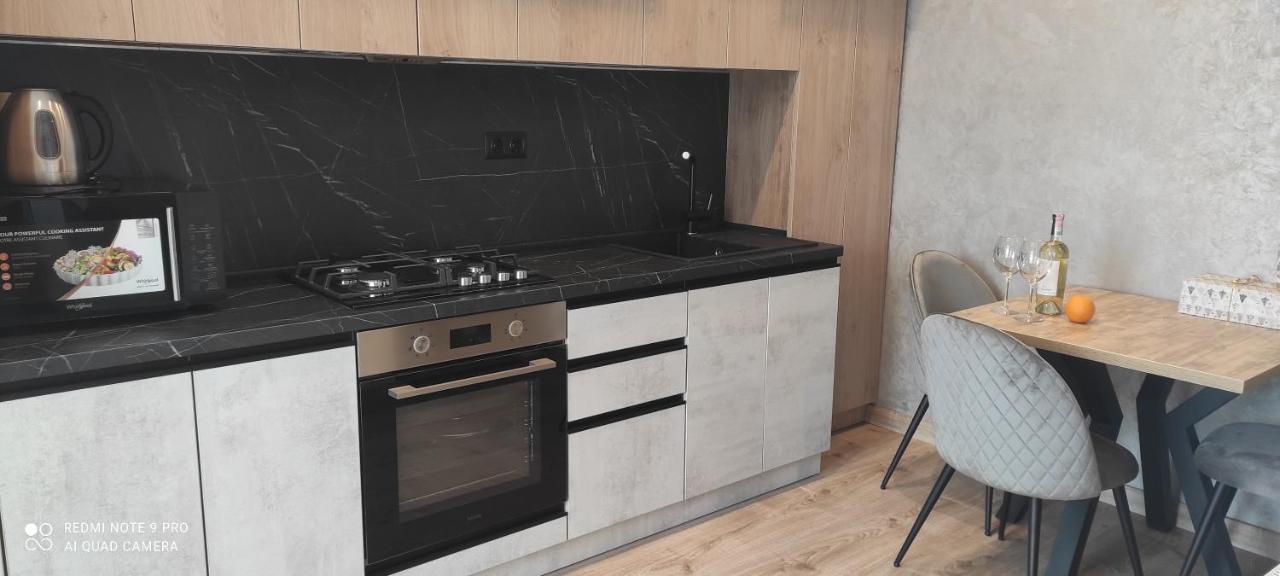 New Apartment Vivita 乌日霍罗德 外观 照片